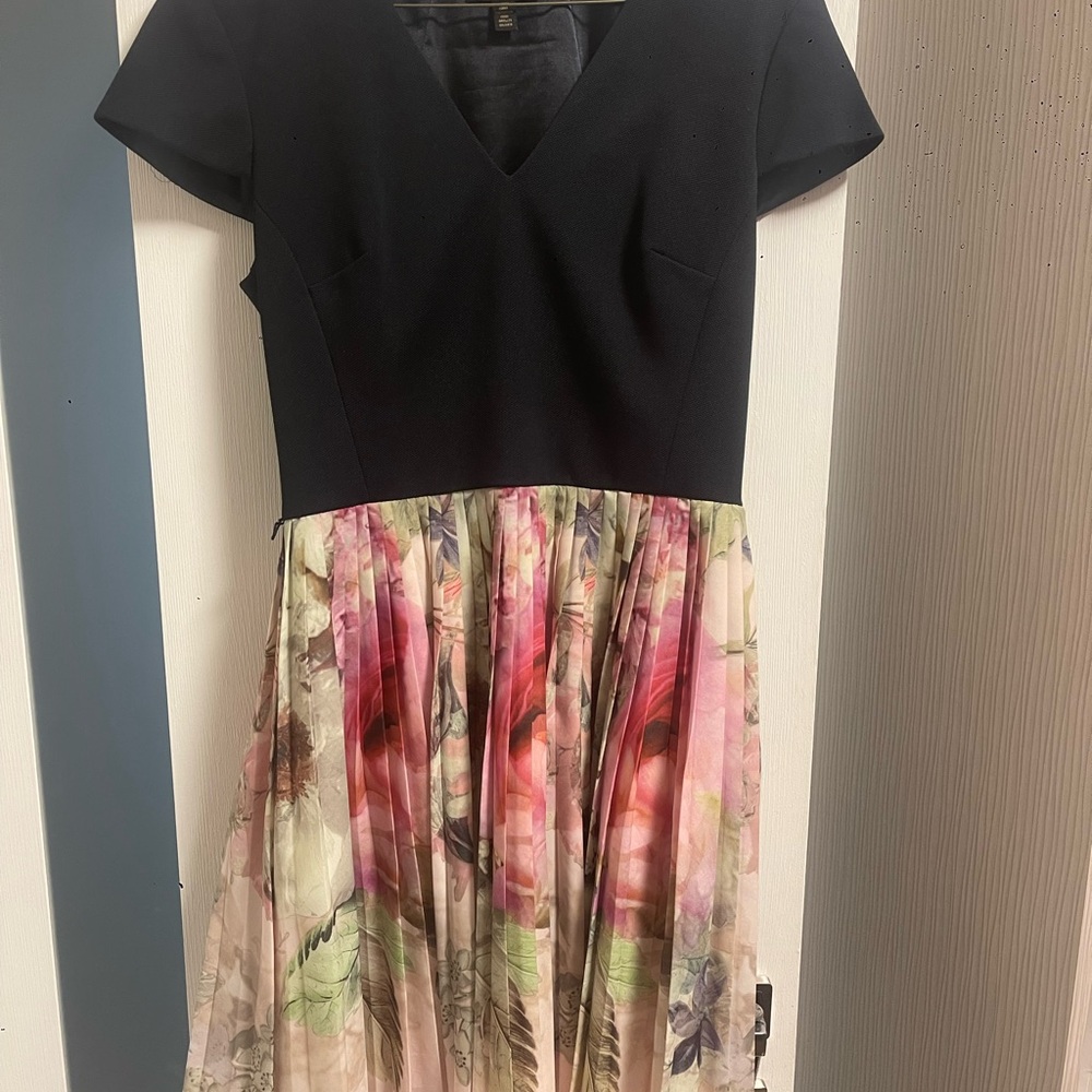 Ted Baker London black fit & flare dress with pleated floral skirt. Size 2.